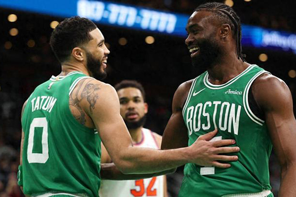 NBA东部格局洗牌：传统强队落势 <a href=/lanqiuxilie/heat/ target=_blank class=infotextkey>热火</a>异军突起