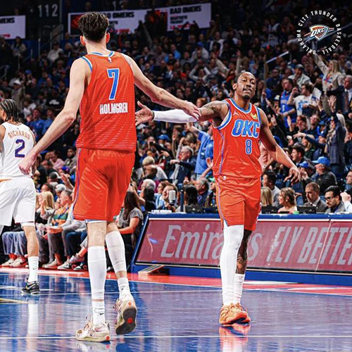 雷霆49分血洗<a href=/lanqiuxilie/suns/ target=_blank class=infotextkey>太阳</a>+手握多签,霍姆格伦成顶级内线